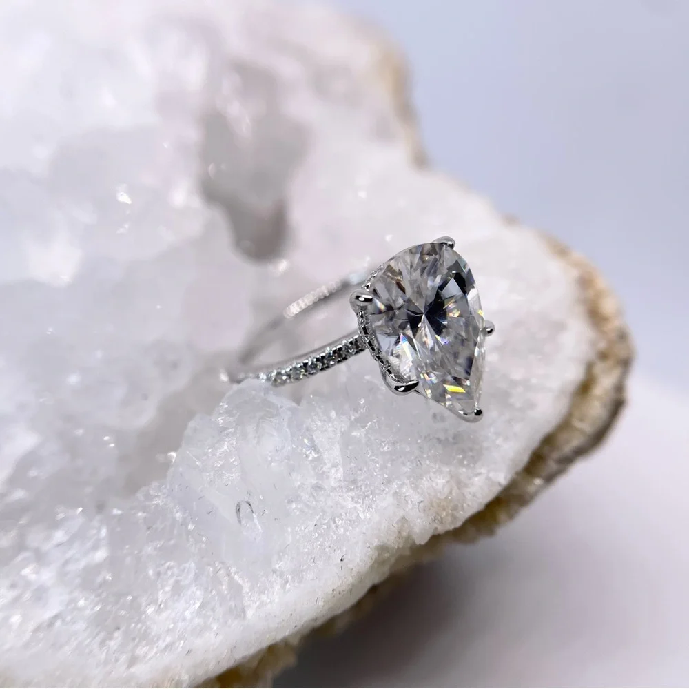 Genuine GRA Moissanite Pear-Shaped 5 ct Solitaire Ring in Silver. Sz 7